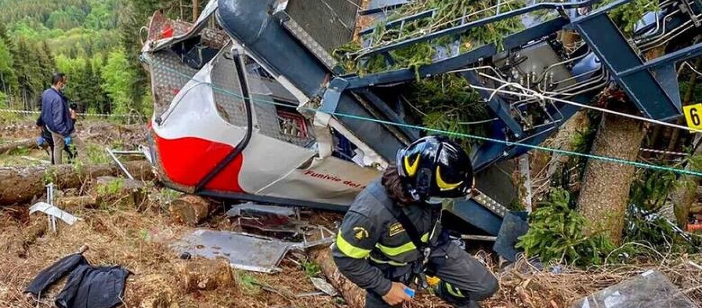 Ελεύθεροι λόγω «έλλειψης στοιχείων» οι τρεις που συνελήφθησαν για το δυστύχημα με το τελεφερίκ στην Ιταλία